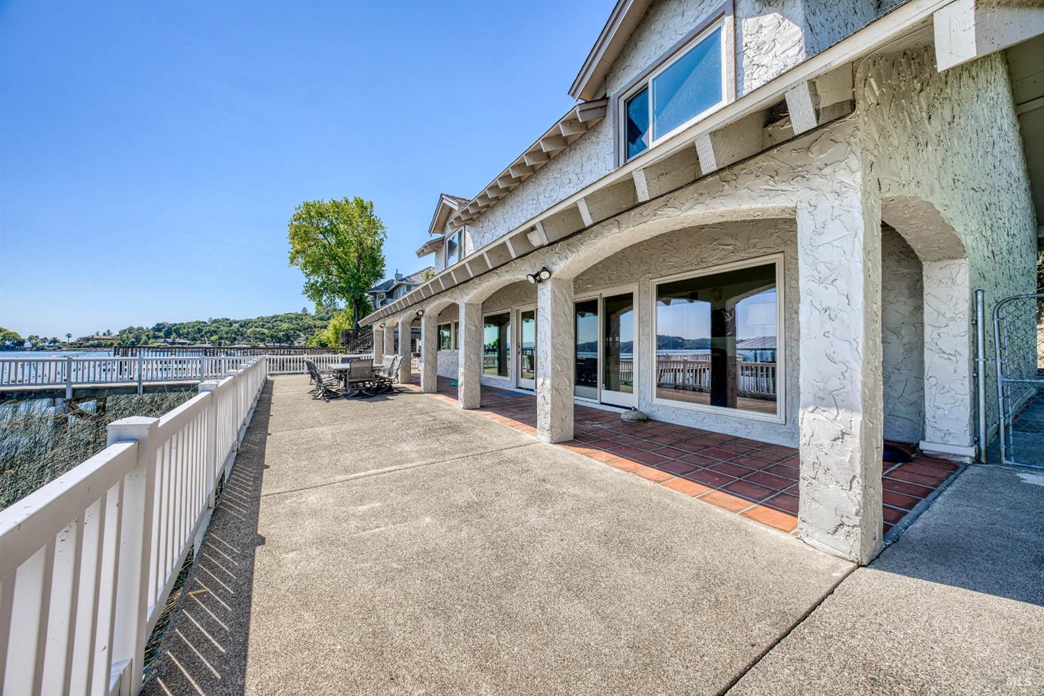 Kelseyville, California, 95451, United States, 4 Bedrooms Bedrooms, ,3 BathroomsBathrooms,Residential,Active,2041447