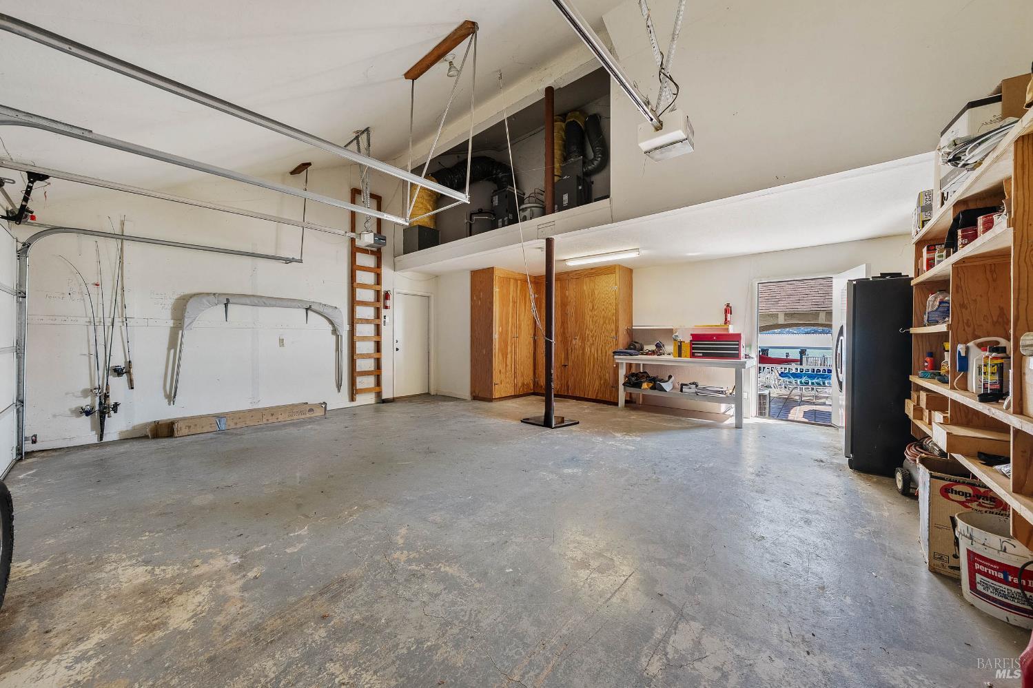 Kelseyville, California, 95451, United States, 4 Bedrooms Bedrooms, ,3 BathroomsBathrooms,Residential,Active,2041447