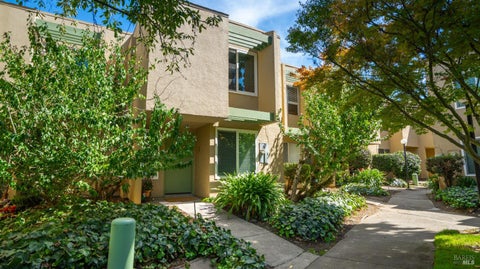 Photo of 3026 Yulupa Avenue, Santa Rosa, CA 95405 (MLS # 326077355)