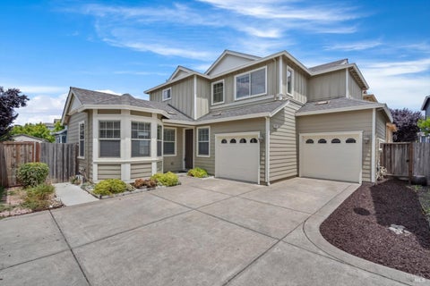 Photo of 2351 Tedeschi Drive, Santa Rosa, CA 95403 (MLS # 326060984)