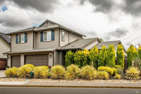 Photo of 429 Pacific Heights Drive, Santa Rosa, CA 95403 (MLS # 326071890)