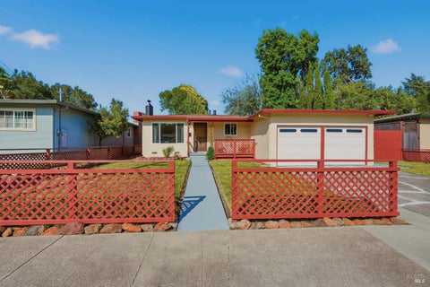Photo of 514 Corlano Avenue, Santa Rosa, CA 95404 (MLS # 326061017)