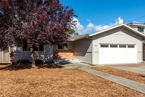 Photo of 18917 Lomita Avenue, Sonoma, CA 95476 (MLS # 326031662)