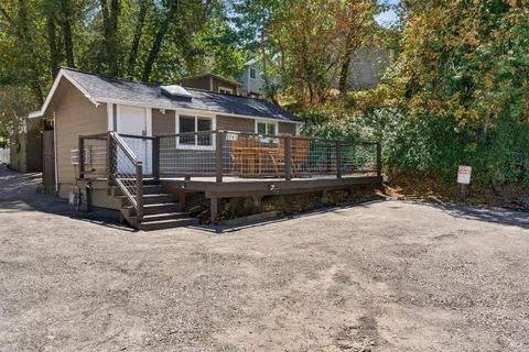 MLS: 326060210