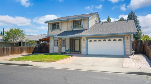 Photo of 393 Limerick Way, Vacaville, CA 95688 (MLS # 326066088)