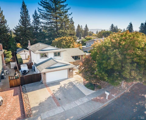 Photo of 3954 Montrose Street, Napa, CA 94558 (MLS # 326086536)
