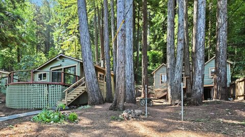 Photo of 10293 Field Lane, Forestville, CA 95436 (MLS # 326008443)