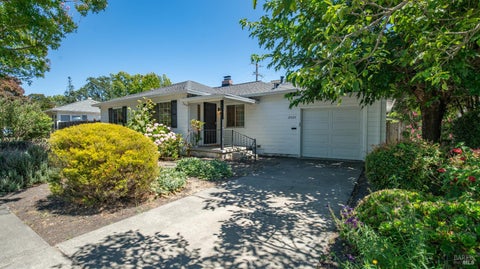 Photo of 2820 Village Side Drive, Santa Rosa, CA 95405 (MLS # 326045607)