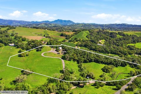 Photo of 11850 Brooks Road, Windsor, CA 95492 (MLS # 326022082)