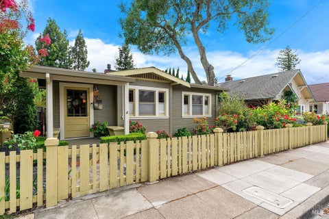 Photo of 328 Piper Street, Healdsburg, CA 95448 (MLS # 326065293)