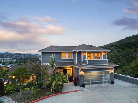 Photo of 11 Edgehill Way, San Rafael, CA 94903 (MLS # 326026872)