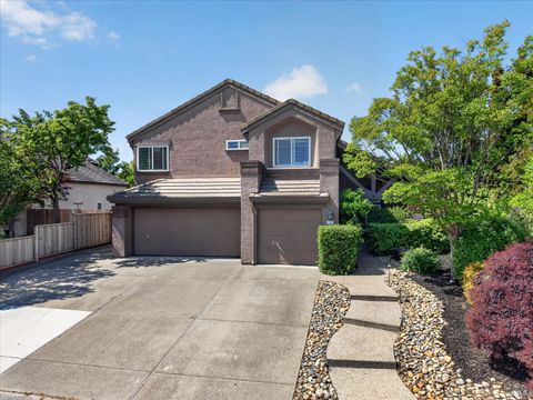 Photo of 653 Windsor Drive, Benicia, CA 94510 (MLS # 326028577)