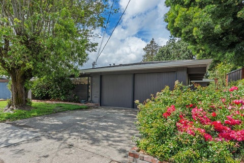 Photo of 643 Wakerobin Lane, San Rafael, CA 94903 (MLS # 326048243)