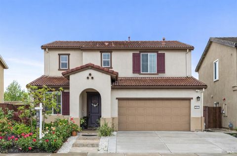 Photo of 2919 Shaver Street, Fairfield, CA 94533 (MLS # 326025820)