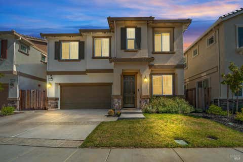 Photo of 844 Crescendo Street, Fairfield, CA 94534 (MLS # 326069790)