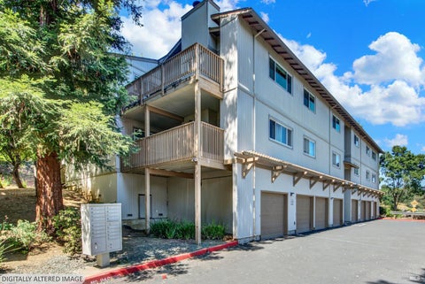 Photo of 229 Nautical Court, Vallejo, CA 94591 (MLS # 326029878)