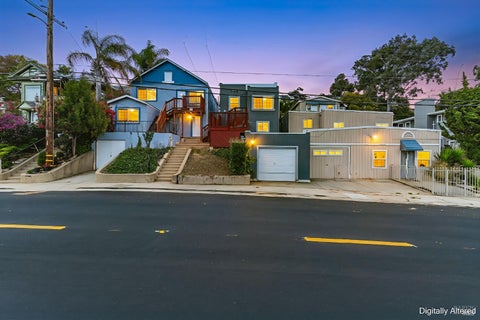 Photo of 228 Farragut Avenue, Vallejo, CA 94590 (MLS # 326074846)