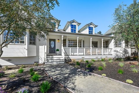 Photo of 735 Johnson Street, Healdsburg, CA 95448 (MLS # 326006835)