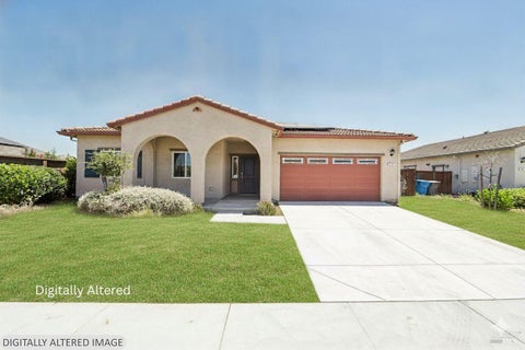 Photo of 635 Honey Bee Road, Dixon, CA 95620 (MLS # 326054318)