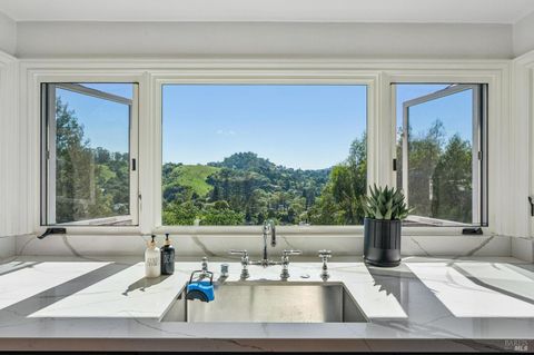 Photo of 10 Elkhorn Way, San Anselmo, CA 94960 (MLS # 326021421)