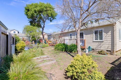 Photo of 182 Torzelli Lane, Santa Rosa, CA 95407 (MLS # 326024811)