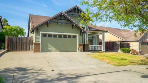 Photo of 4782 Stonewood Drive, Fairfield, CA 94534 (MLS # 326025798)