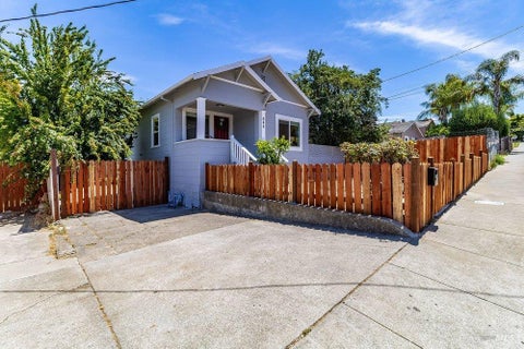 Photo of 644 Porter Street, Vallejo, CA 94590 (MLS # 326050030)