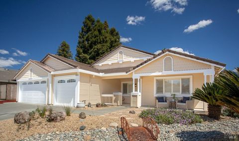 Photo of 1620 Austin Drive, Dixon, CA 95620 (MLS # 326027794)