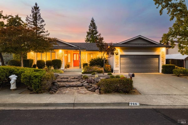 166 VISTA VIEW DR, VACAVILLE, CA 95688 - Image 2e4a02dec256ef0eeeb6141b78ff71b2/257462745