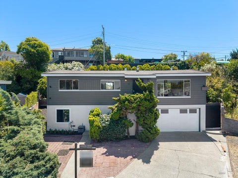 Photo of 25 Sereno Place, Vallejo, CA 94589 (MLS # 326064560)