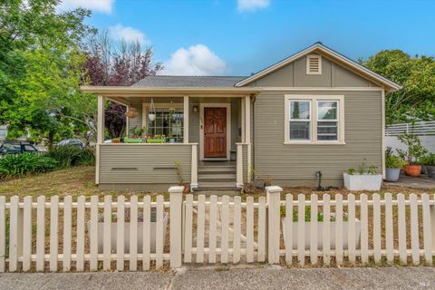 Photo of 1040 H Street, Napa, CA 94559 (MLS # 326047602)