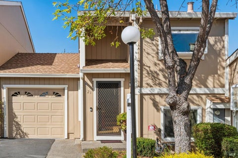 Photo of 21 Acorn Circle, Petaluma, CA 94952 (MLS # 326086623)