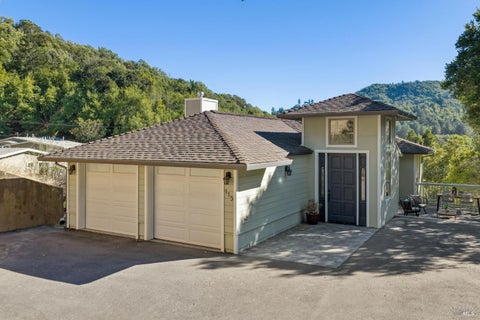 Photo of 115 Piper Lane, Fairfax, CA 94930 (MLS # 326066156)