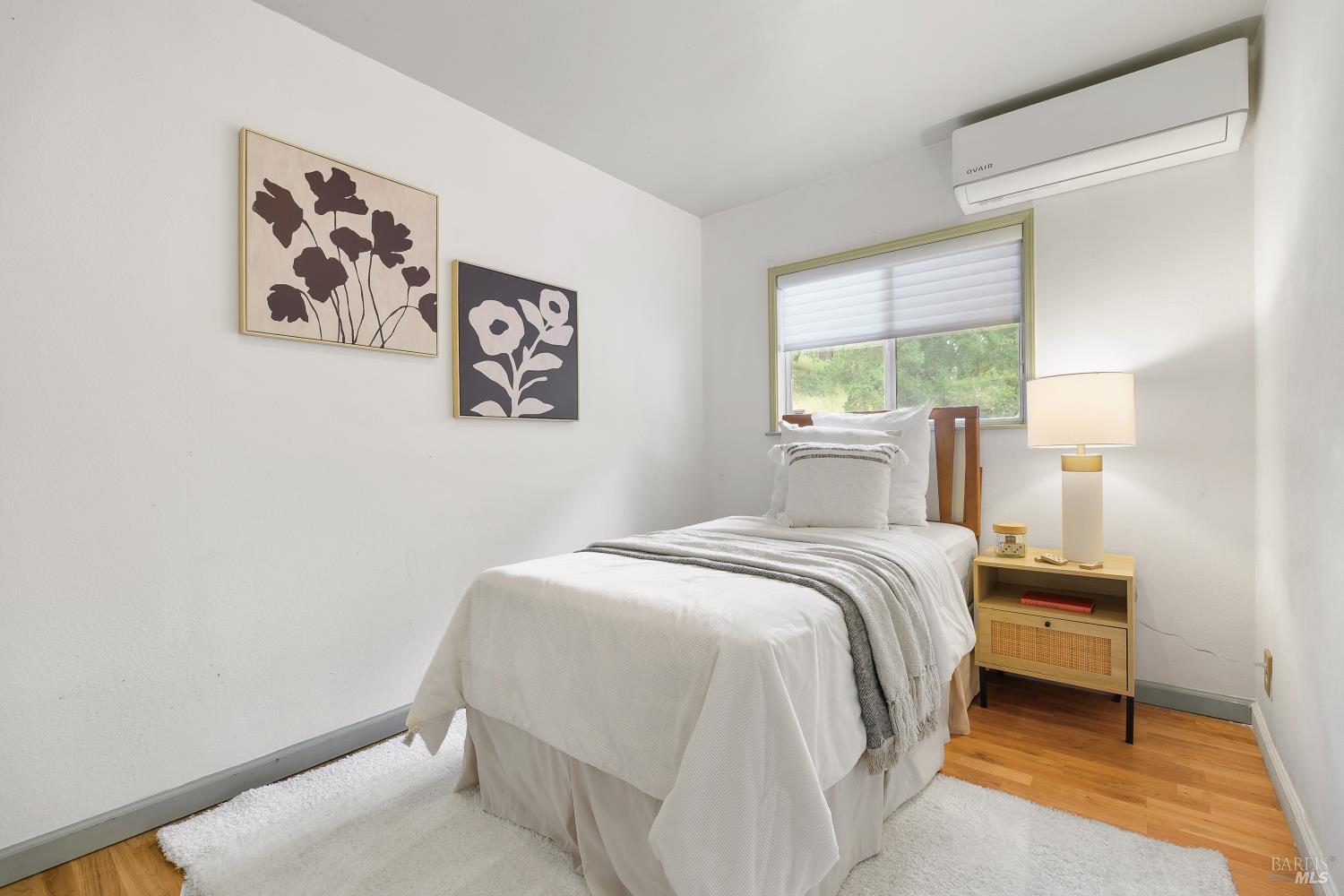 104 Lobo Vista