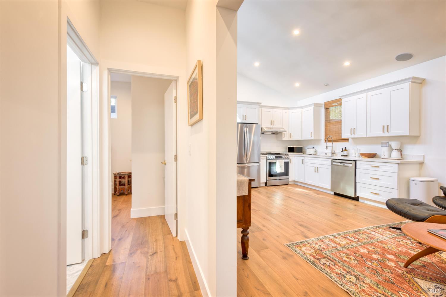 104 Lobo Vista