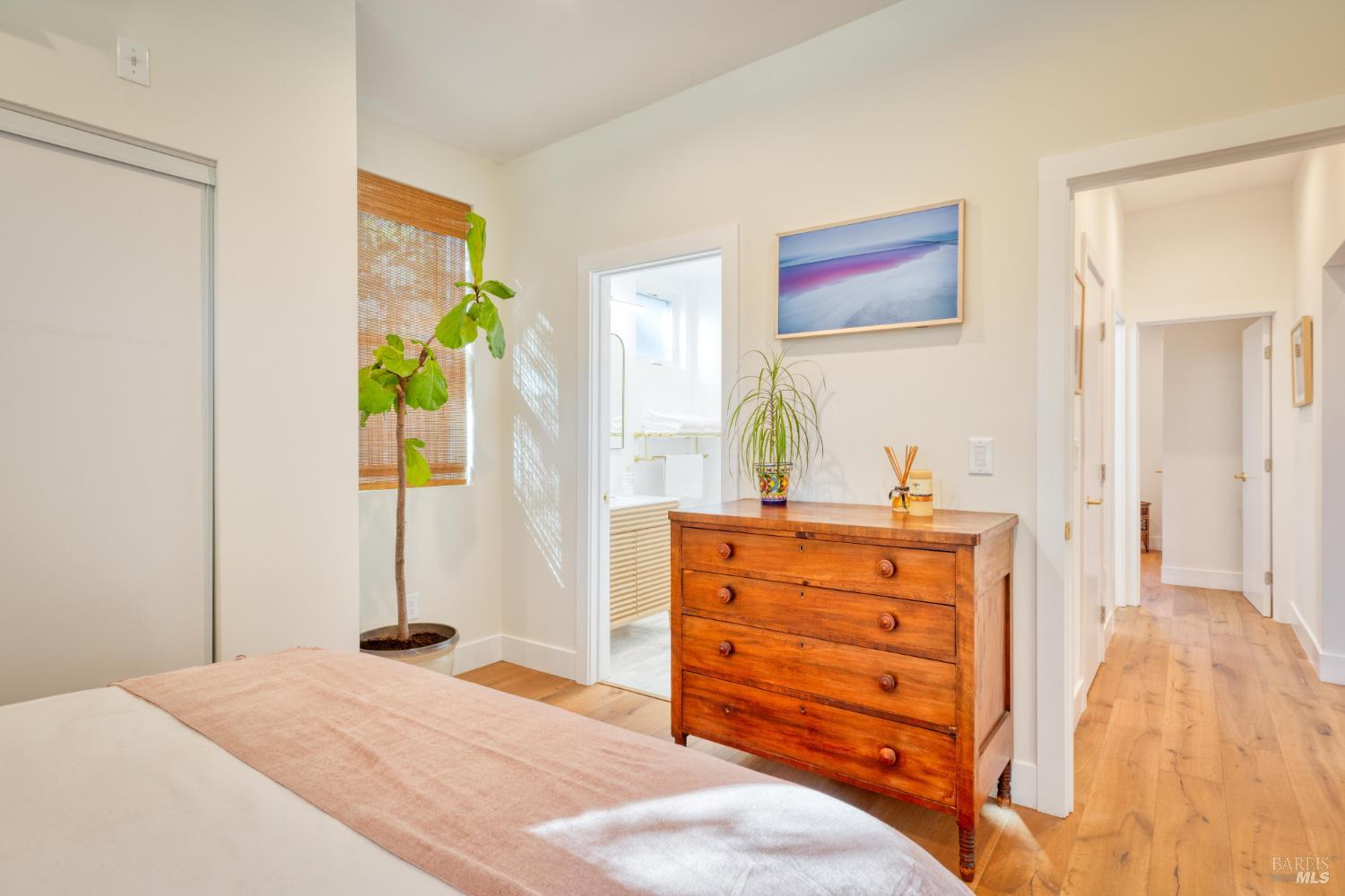 104 Lobo Vista