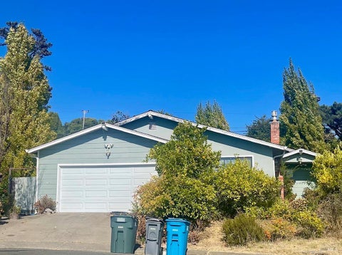 Photo of 136 Cardinal Lane, Vallejo, CA 94589 (MLS # 326073346)