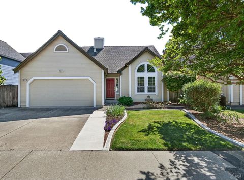Photo of 1612 Woodhue Avenue, Santa Rosa, CA 95403 (MLS # 326030111)