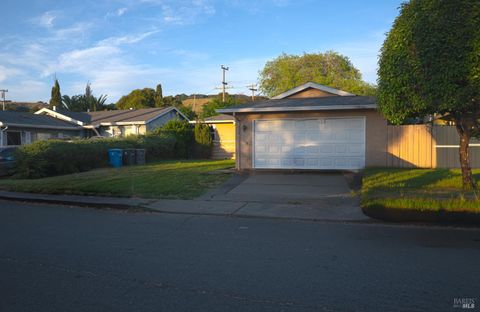 Photo of 324 Amelia Street, Vallejo, CA 94589 (MLS # 326026160)