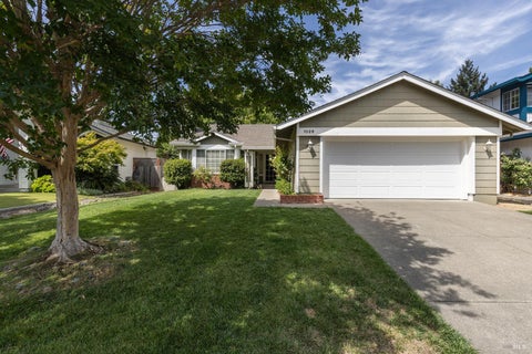 Photo of 1029 Hampshire Lane, Windsor, CA 95492 (MLS # 326072786)