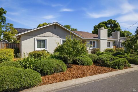 Photo of 2090 Euclid Avenue, Napa, CA 94558 (MLS # 326038392)