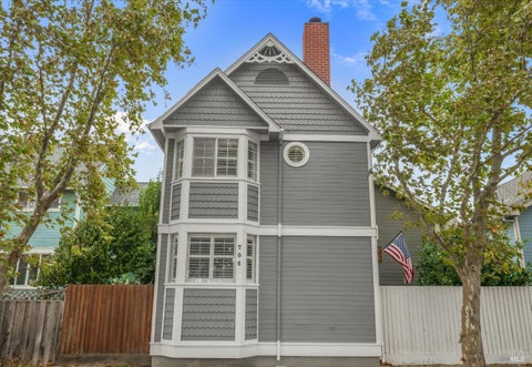 Photo of 704 Almond Street, Suisun City, CA 94585 (MLS # 326079592)