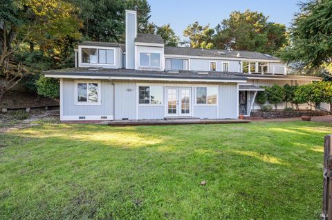Photo of 31 Via Los Altos, Tiburon, CA 94920 (MLS # 326015792)