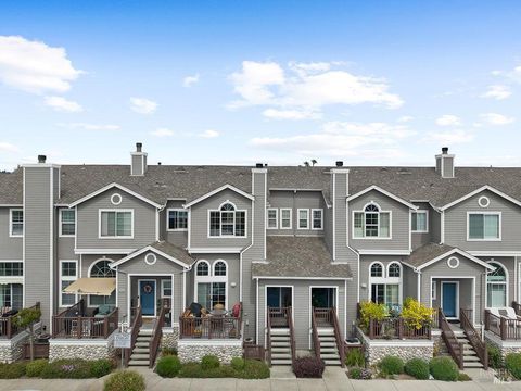 Photo of 440 E E Street, Benicia, CA 94510 (MLS # 326026675)