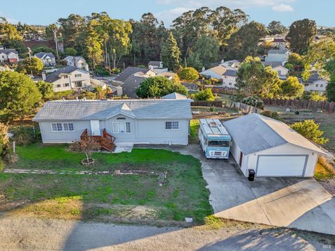 Photo of 2704 Ridge Road, San Pablo, CA 94806 (MLS # 326024737)