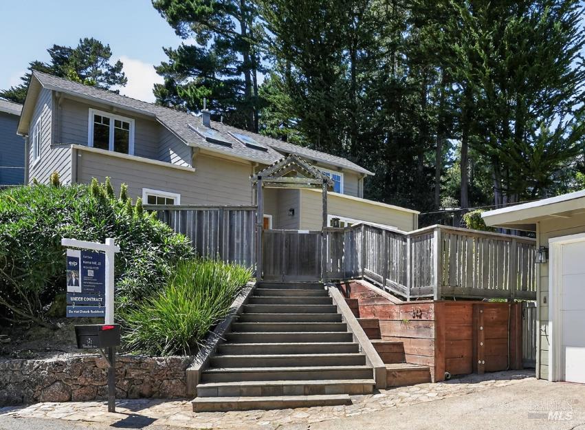 342 Woodside Avenue