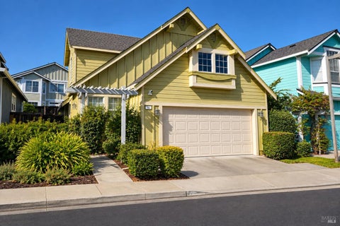 Photo of 70 Narragansett Court, Vallejo, CA 94591 (MLS # 326072583)