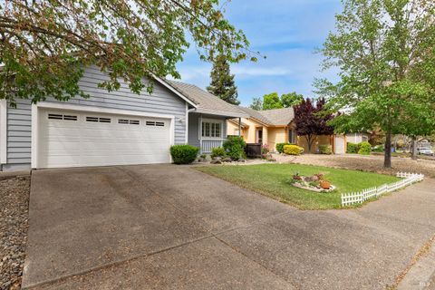 Photo of 349 Sugar Maple Lane, Windsor, CA 95492 (MLS # 326019322)