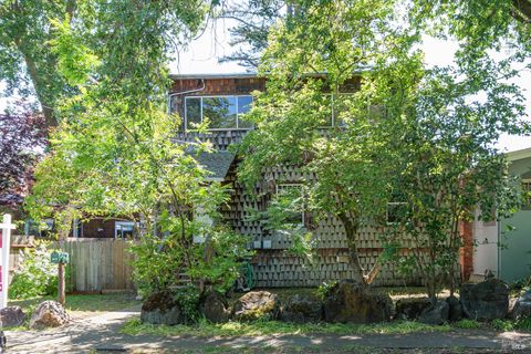 Photo of 1608 San Anselmo Avenue, San Anselmo, CA 94960 (MLS # 326029439)