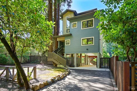 19621 Redwood Drive, Monte Rio, CA 95462 - #: 326028530